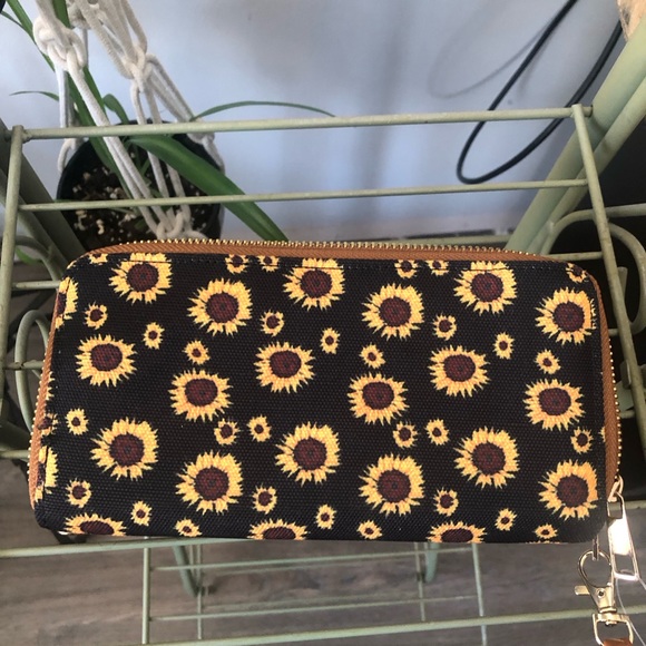 Sunflower Wallet - Picture 8 of 8